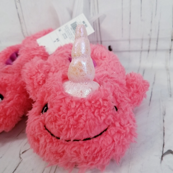 3/$15 Pink Unicorn Slippers New sz Small - Picture 3 of 8